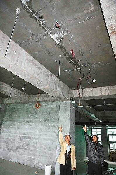 宜蘭縣頭城鎮興建新行政中心,漏水。