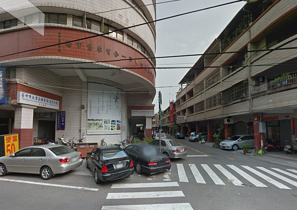 台中市大里區第一公有零售市場避淪蚊子館，將重新規劃。（圖／擷取自Google Map）