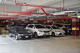 停車位數量眾多，總數約可容納1000台左右的小客車