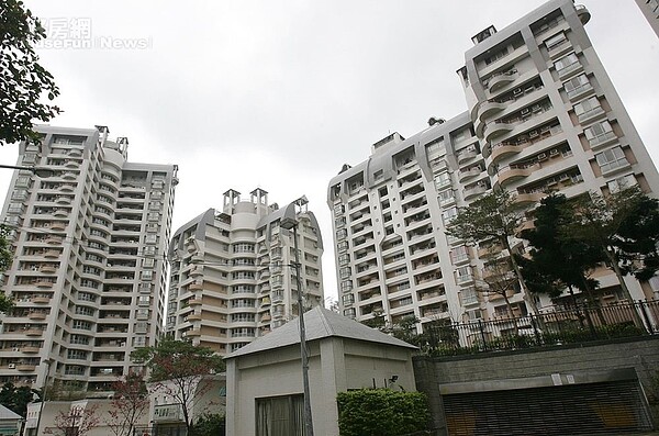 7.新店山區的「江坡華城」,環境相當清幽。