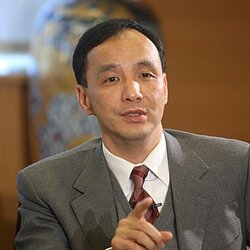 總統辯論喊出30K？　網友譏排骨便當漲到150了