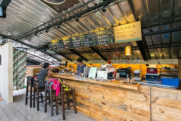 開一間咖啡廳是許多人的夢想，不過放棄高薪來創業或回家務農，真的會賺比較多嗎？（好房網News記者張聖奕／攝影）
