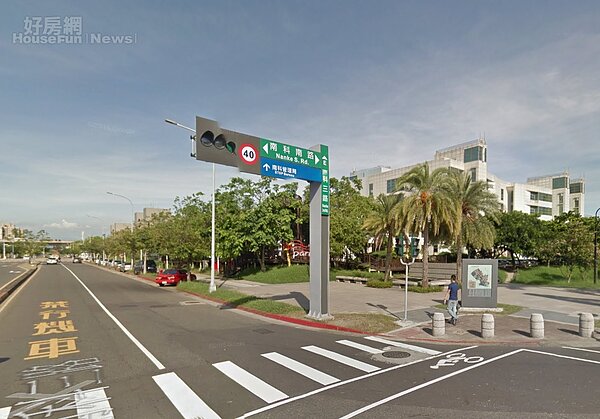 南科新鮮人不跨年,加班拚第一桶金。(翻攝自Google Map)