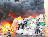 工廠滅火又復燃　地主勞累不治