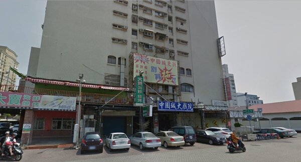 台南中國城建築物將於2016年上半年全部拆除完畢。（翻攝自Google Map）