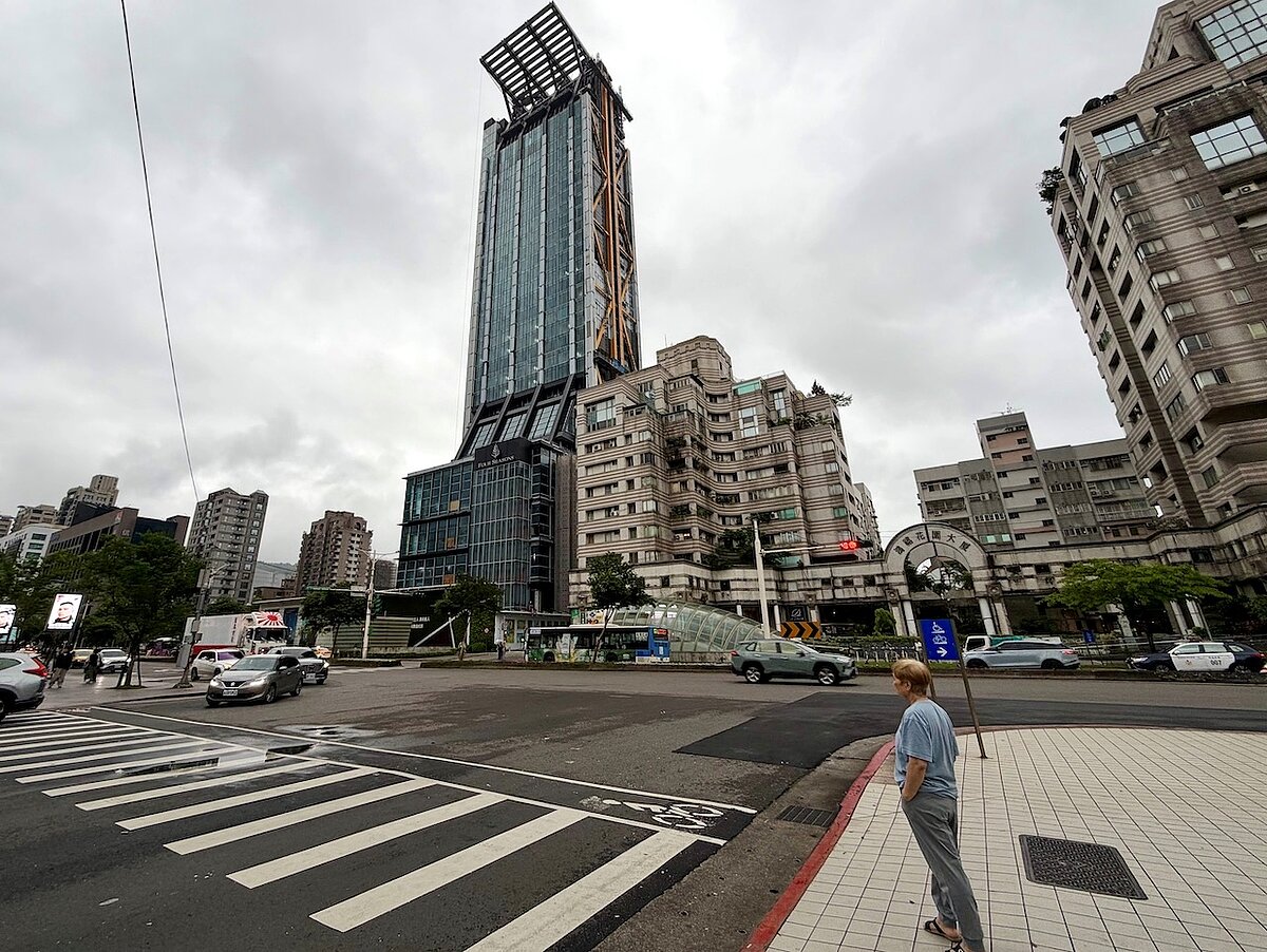 房市、街景、信義區。圖／好房網News記者蔡佩蓉攝影