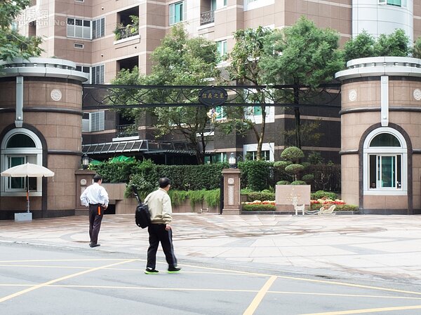 居家的保全系統該留意哪些事情?才不會讓小偷如此輕易進出。(好房網News記者張聖奕/攝影)