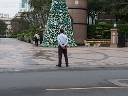 千萬豪宅保全比較威？　網友突破盲點...