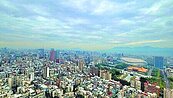 股房脫鉤　雙北推案、總銷雙腰斬