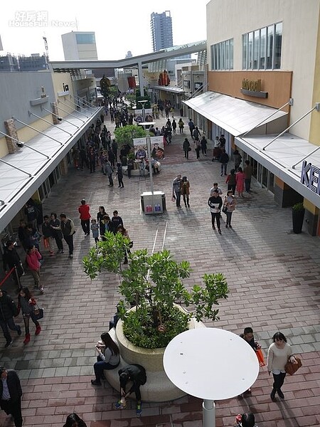 華泰名品城。(好房網News記者賈蓉/攝影)