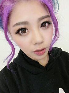 8.	歌手林吟蔚歌唱實力有目共睹，去年舉辦了兩場個人售票演唱會，今年也預計發行單曲。