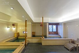 男湯大眾池一景。