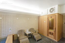 不怕熱的人還可以來個三溫暖。