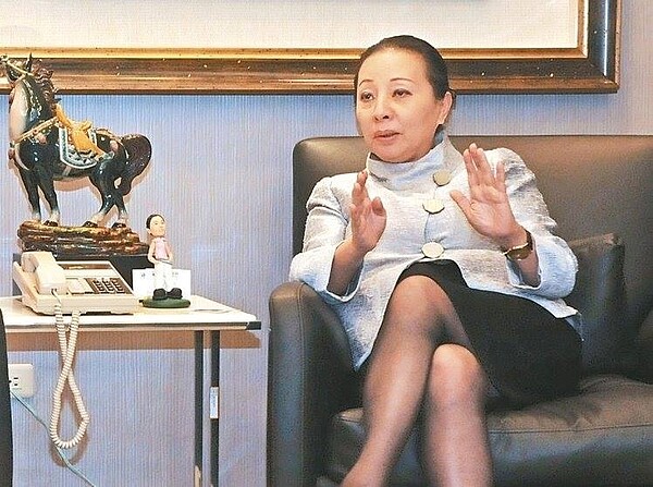 張花冠。(翻攝自張花冠(小花)縣長Facebook粉絲頁)