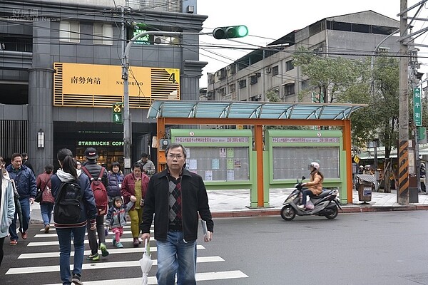 急尋租屋「凶宅也可」!他列12項條件全網看傻:凶到沒人敢住才有機會 捷運南勢角站房市情境圖。(好房網News記者陳韋帆/攝影)