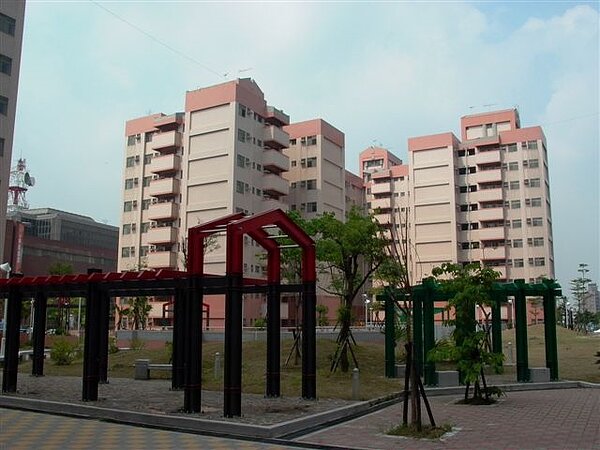 北市都發局宣布開放基河三期中繼國宅71戶招租。