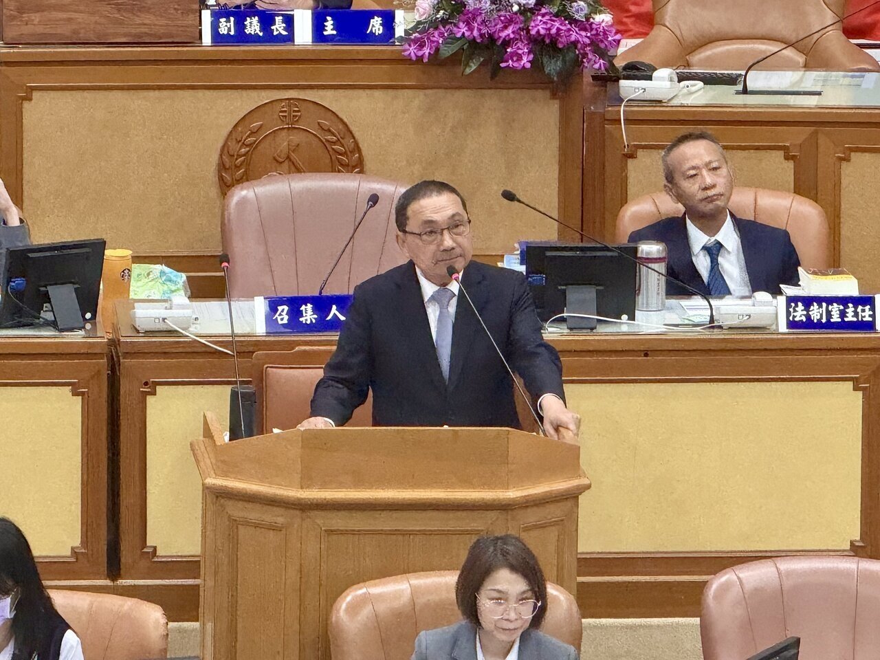 新北市長侯友宜昨天赴新北市議會總質詢。記者張策/攝影