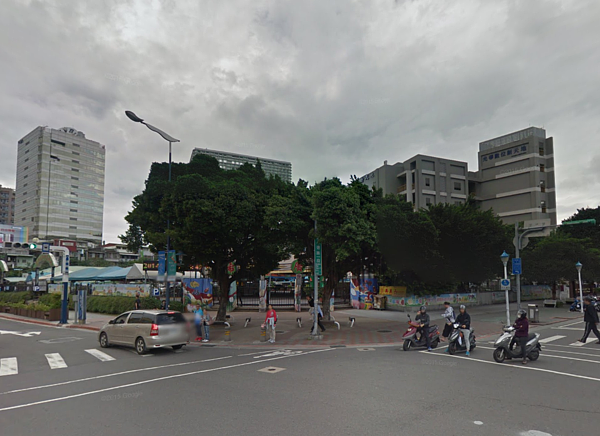 全球人壽改造希望廣場為商辦。(翻攝自Google Map)