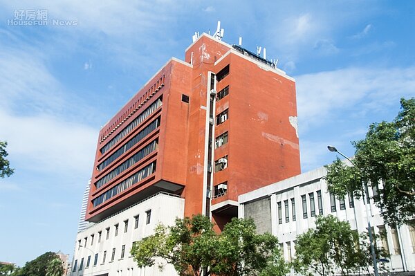 群賢樓外觀。(好房網News記者張聖奕/攝影)