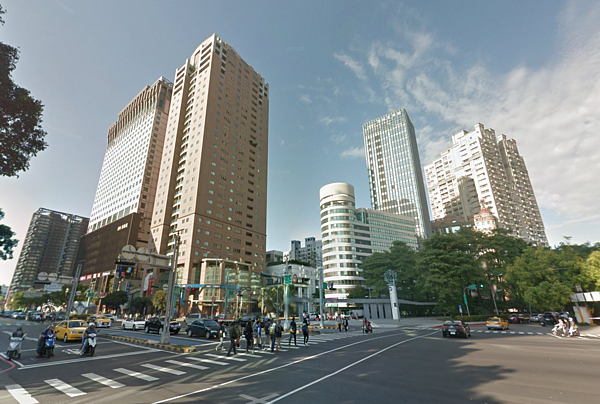 為吸引買氣,中部建商也開出讓利促銷價主攻首購族。(翻攝自Google Map)
