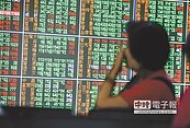 台股預期將量縮... 月K線難逃連3黑