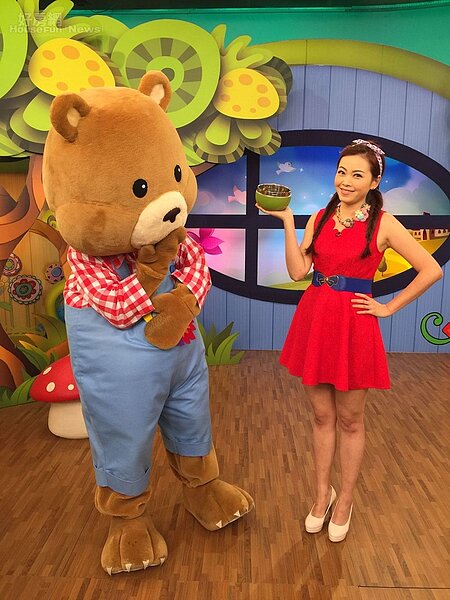 1.王瑋瑜外型甜美，主持類型多元。（王瑋瑜提供）

