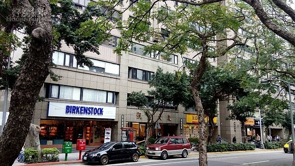 7「凱悅大廈」在「鑽石雙星」帶動下,房價跟著水漲船高。