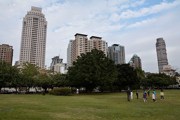 台中人最喜歡吃的不是太陽餅，早餐必備一罐「甜辣醬」。（好房網News記者 陳韋帆／攝影）