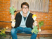 苗栗5猴拔蘿蔔　逛蘆竹湳博好彩頭