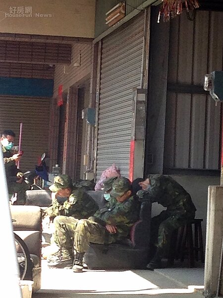 台南強震搜救現場(網友Sophia提供)