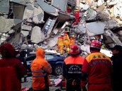 台南強震消失的F14　疑住戶打通G棟