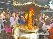 紫南宮發爐竄龍鳳