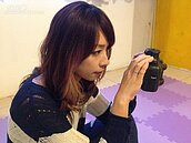 私角落／段慧琳收藏底片相機　暗黑公仔滿足童心