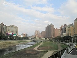 對台北房價乏了! 他們決定前進這裡....
