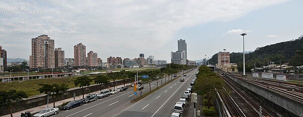 柯文哲日前報告表示，南港機廠宛如美河市翻版，郝龍斌則質疑柯是在替日勝生解套。（好房網News記者 陳韋帆／攝影）