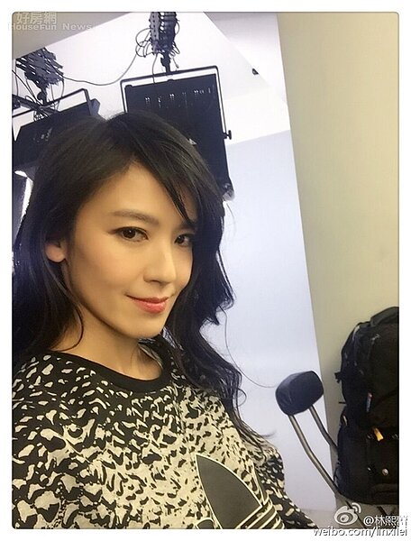 7僅管已為人母，林熙蕾依舊美豔動人。（摘自林熙蕾微博）
