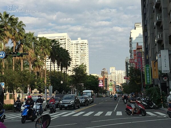 高雄店面售價下修,帶租約的收益型店面產品反而吃香。(示意圖。好房網News記者林美欣攝影)