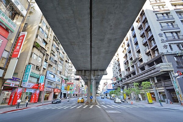 柯文哲將推出「捷運吃到飽」方案，希望鼓勵住在外圍的民眾多搭乘大眾運輸工具。（好房網News記者陳韋帆／攝影）