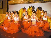 雞籠中元祭／放水燈遊行　今年不會小蘋果連發