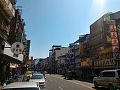 國泰房地產指數：Q2比前一季價跌量穩