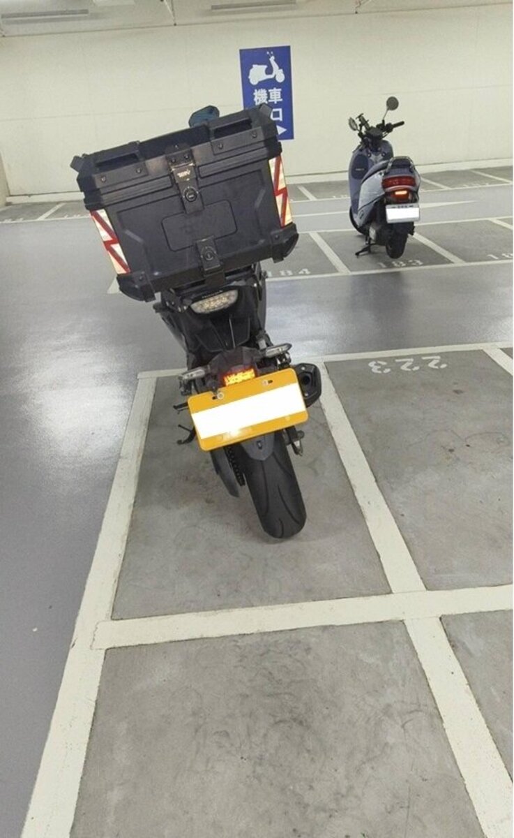 大型重機停一般機車格。圖／新北交通局提供