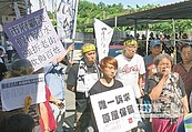 捍衛大溝頂　拒遷戶槓高市府