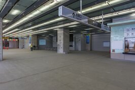 台中新車站未來將分兩次啟用，第一次會在台中鐵路高架化通車時啟用售票層、大廳層與月台層；第二階段則會配合當地都市更新以及客運轉運站的完成同時啟用。