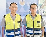 憂仁武警夜間值勤安全　業者贈LED背心