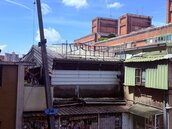 新莊「天空垃圾山」清出30公噸廢棄物！市府放大絕：依法拆違建