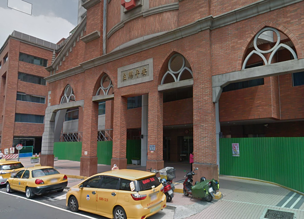 馬偕醫院新竹分院推廣母乳。(翻攝自Google Map)