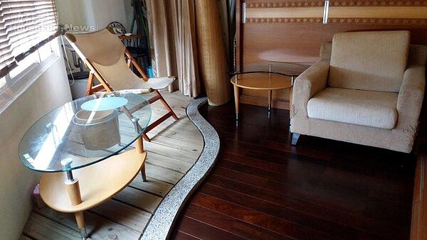 6緊鄰窗戶旁打造休憩空間。