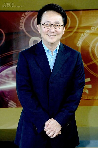 1. 資深主播李四端在大安森林公園旁居住多年。
「寶舖九野」位在金華街、潮州街口,環境清幽寧靜。