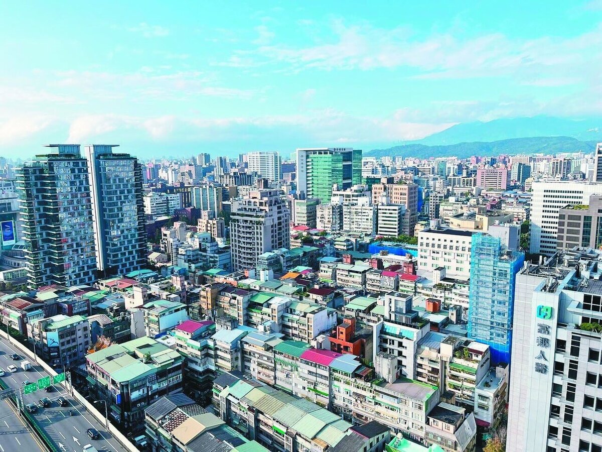 購買預售屋後，必須等到建案完工交屋，並完成建物及土地所有權登記後，才算真正取得房地。報系資料照 