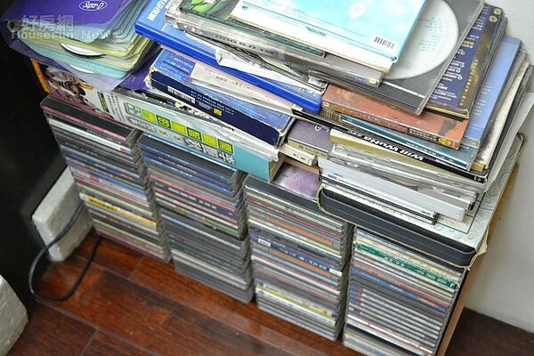 4.CD部份Ray偏愛沖繩、阿拉伯等在地傳統特色音樂。